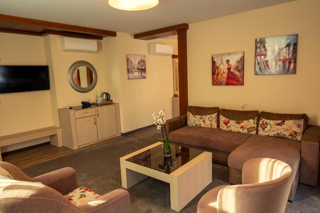 Boutique Hotel Provence Бутик Хотел Прованс Petrics Kültér fotó